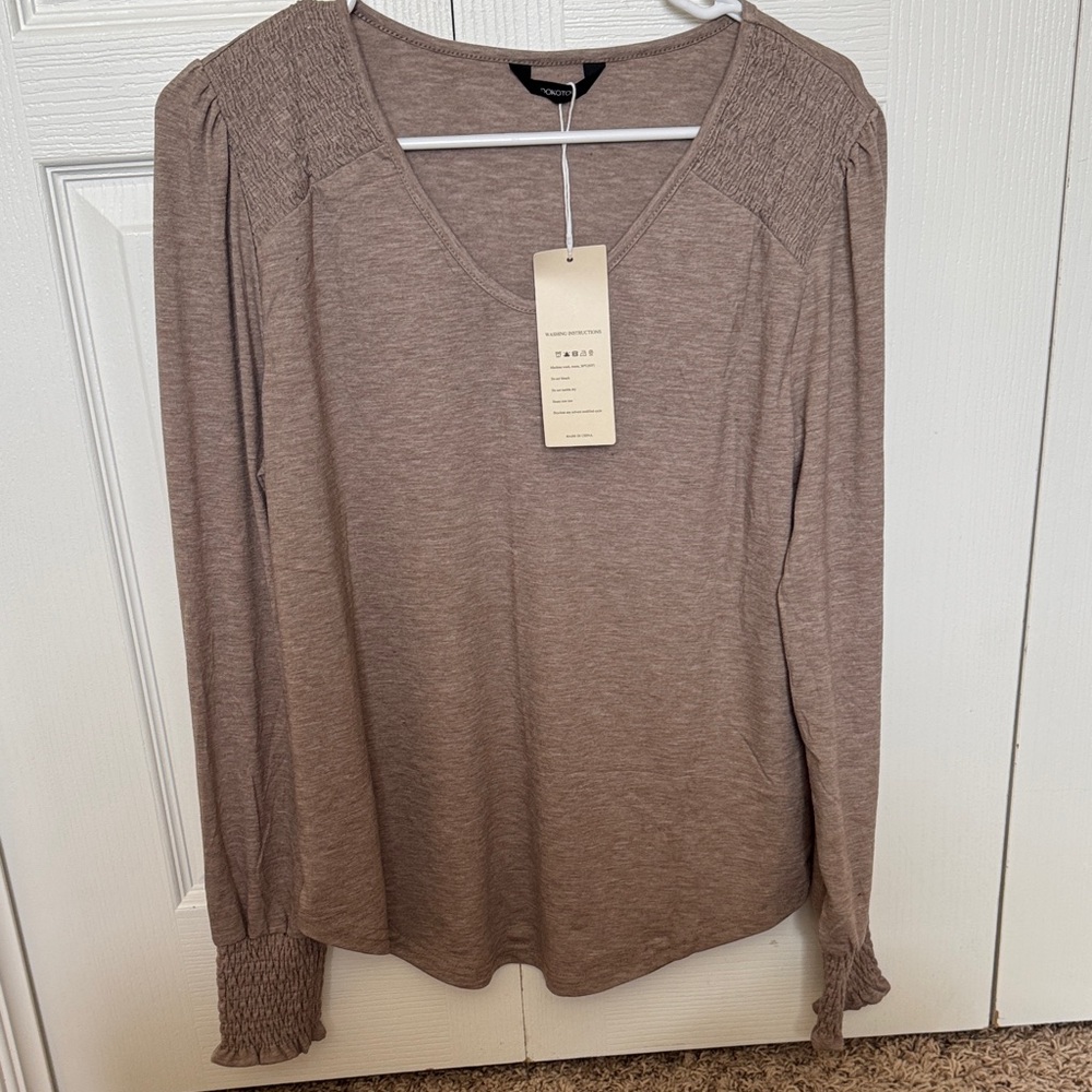 Chaps Women's Tan Long Sleeve Top